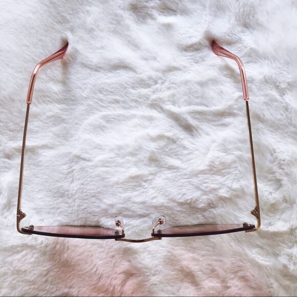 Miley Light Pink Gradient Heart Sunglasses - Picture 4 of 11